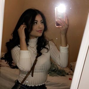 Meet your Posher, Licet